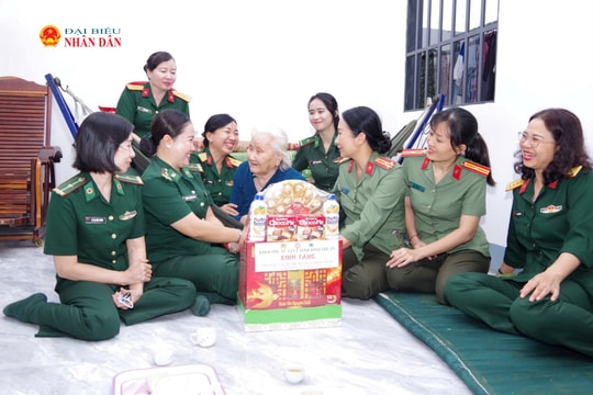 Lan tỏa dấu ấn phụ nữ áo lính nơi biên giới biển