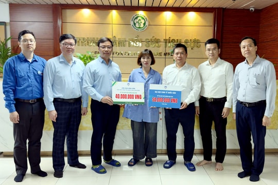 Đại học Kinh tế Quốc dân  hỗ trợ cho nữ sinh mắc rối loạn đông máu, phải điều trị hồi sức