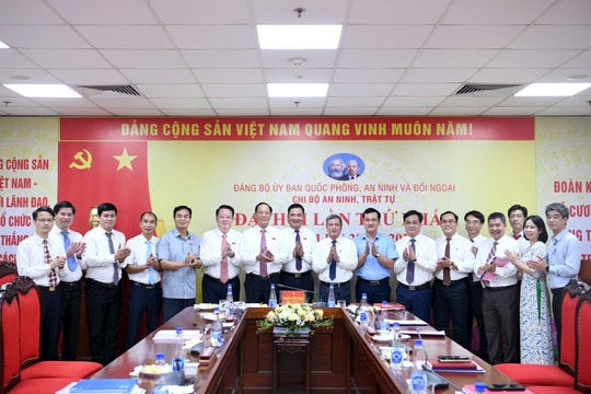 Phó Chủ tịch Quốc hội Trần Quang Phương: Chi bộ cần xác định phương hướng, mục tiêu rõ ràng, đề ra chỉ tiêu cụ thể