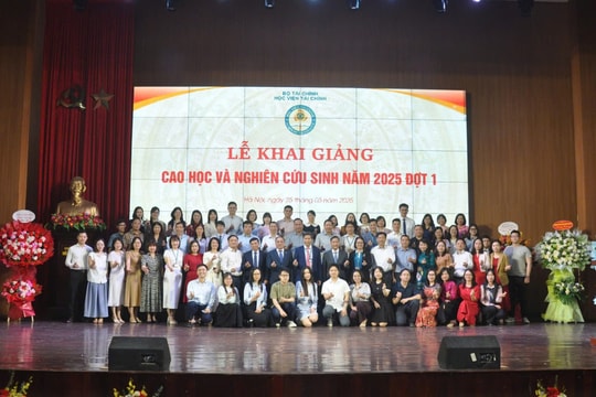 Học viện Tài chính tổ chức khai giảng cao học và nghiên cứu sinh đợt 1 năm 2025