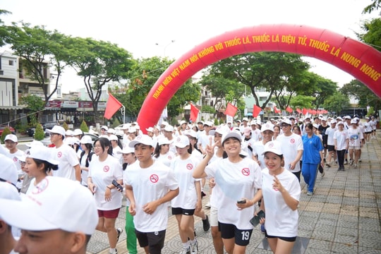 1.000 thanh niên tham gia giải chạy hưởng ứng Ngày thế giới không thuốc lá