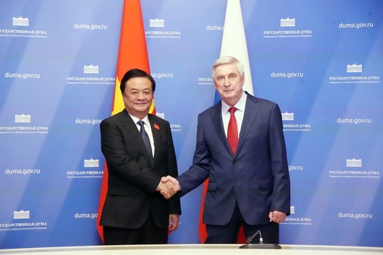 Phó Chủ tịch Quốc hội Lê Minh Hoan hội đàm với Phó Chủ tịch thứ nhất Duma Quốc gia Quốc hội Nga Melnikov