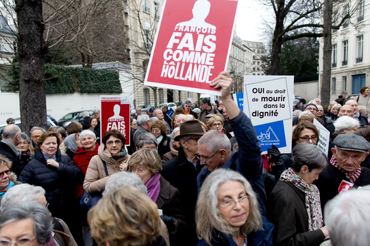 Pháp có bước đi đầu tiên trong việc ủng hộ quyền trợ tử