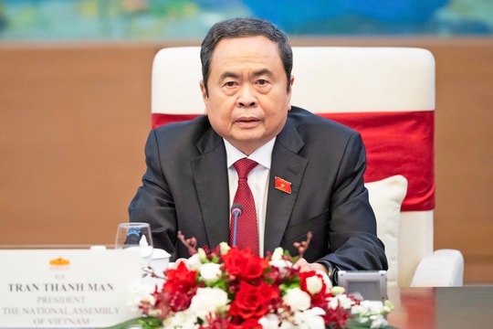 Chủ tịch Quốc hội Trần Thanh Mẫn: Quốc hội Việt Nam, Hungary tăng cường hợp tác xây dựng khung pháp lý hỗ trợ chuyển đổi số, bảo vệ môi trường