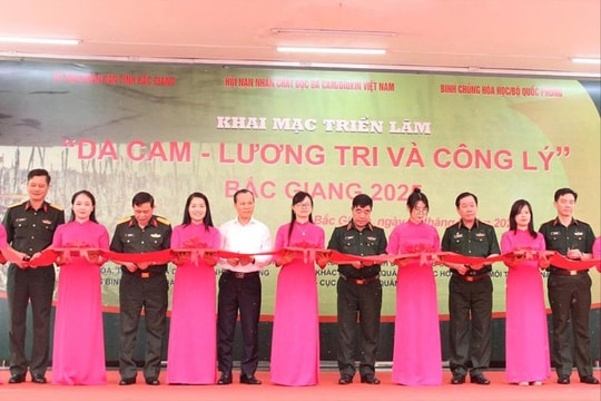 Khai mạc Triển lãm “Da cam - Lương tri và Công lý”