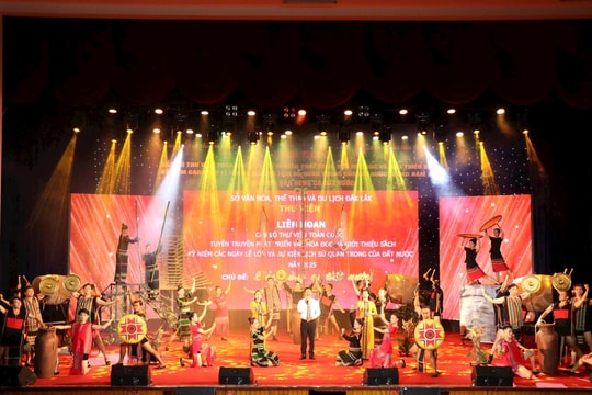 Hơn 1.000 cán bộ thư viện thi tuyên truyền phát triển văn hóa đọc