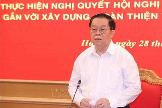 Trưởng Ban Tuyên giáo và Dân vận Trung ương Nguyễn Trọng Nghĩa làm việc với Tỉnh ủy Kiên Giang, An Giang