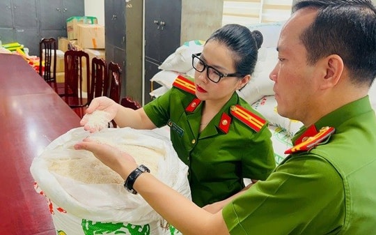 Khởi tố 4 người ở Hà Nội kinh doanh hơn 23 tấn gạo giả mạo thương hiệu gạo nổi tiếng