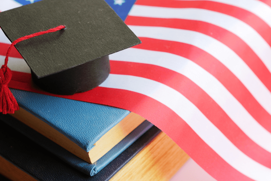 Đòn giáng vào ngành giáo dục và nền kinh tế Mỹ