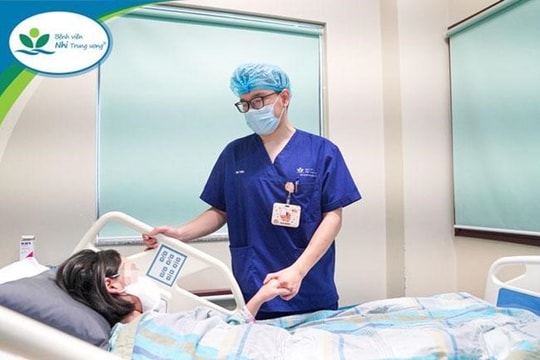 Cứu sống bé gái 11 tuổi bị tai nạn cửa cuốn: Cảnh báo nguy cơ từ thiết bị gia đình