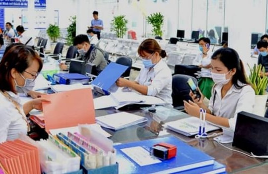 Không tổ chức cấp huyện, viên chức đơn vị sự nghiệp công lập có được hưởng chế độ nghỉ hưu trước tuổi?