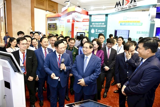 Chuyển đổi số ngành Ngân hàng 2025: Kiến tạo hệ sinh thái tài chính thông minh, nhân văn và toàn diện