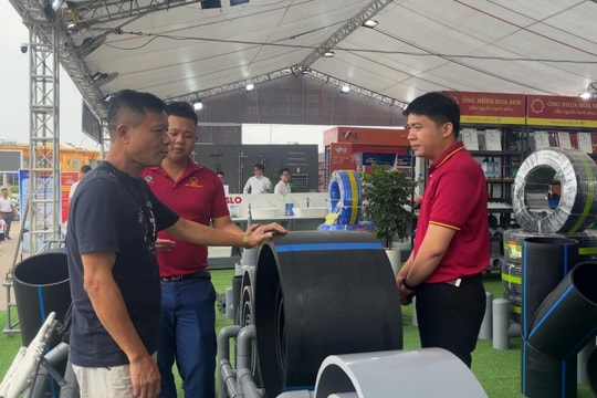 Ống nhựa Hoa Sen - trưng bày sản phẩm mới: Van vòi đồng Puwa tại gian hàng chương trình Mái ấm gia đình việt