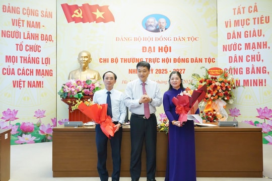 Phó Chủ tịch Quốc hội Vũ Hồng Thanh dự Đại hội Chi bộ Thường trực Hội đồng Dân tộc nhiệm kỳ 2025 – 2027