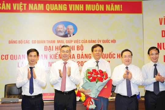 Đại hội Chi bộ Cơ quan Ủy ban Kiểm tra Đảng ủy Quốc hội nhiệm kỳ 2025 - 2027