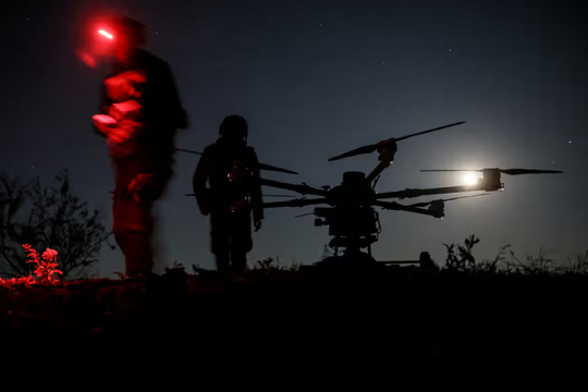 Nga - Ukraine: Khi đối thoại đi giữa những lằn ranh đỏ