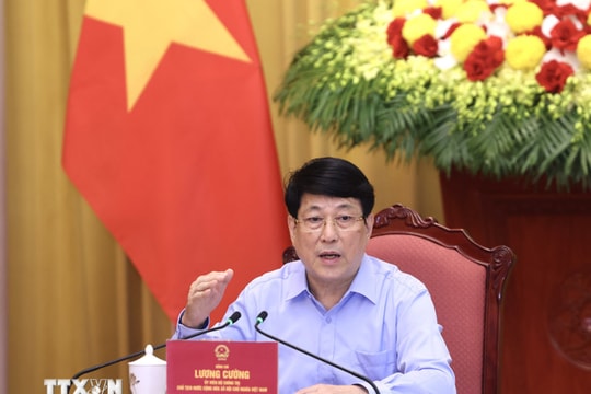 Chủ tịch nước Lương Cường làm việc với Văn phòng Chủ tịch nước về các nhiệm vụ trọng tâm thời gian tới