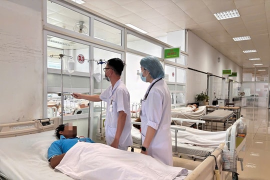 Ăn nhầm nấm lạ, hiểm họa từ bữa cơm gia đình