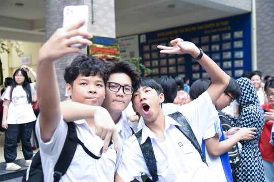 Sở GD-ĐT Hà Nội công bố đáp án 7 môn thi vào lớp 10  năm 2025