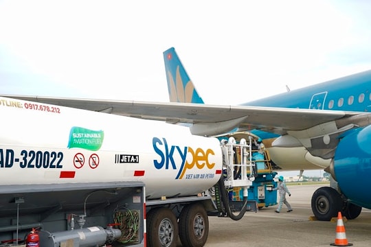 Vietnam Airlines “xanh hóa” Ngày Môi trường Thế giới: SAF đồng loạt cất cánh tại Việt Nam