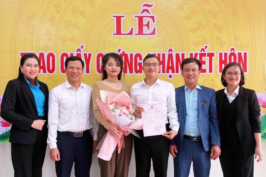 Bài 1: Những công bộc của dân