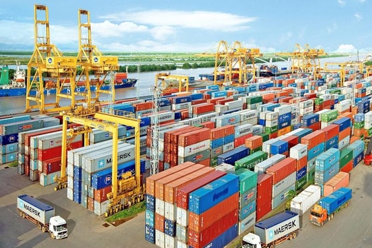 Hải quan thu ngân sách hơn 182 nghìn tỷ đồng trong 5 tháng