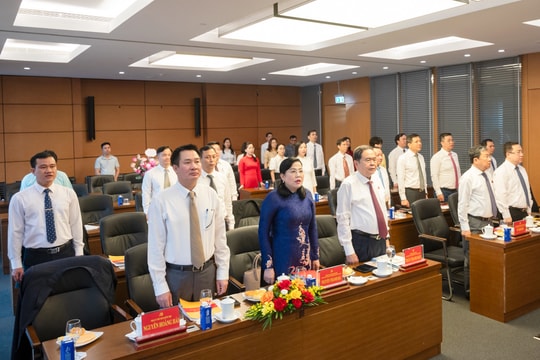 Chủ tịch Quốc hội Trần Thanh Mẫn dự Đại hội Chi bộ Ban Tổ chức Đảng ủy Quốc hội