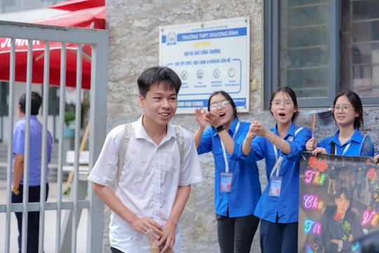 Thí sinh khiêm tốn "tự nhận á khoa " vì đề thi Văn gần gũi, dễ thở