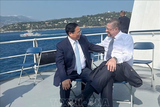 Thủ tướng Phạm Minh Chính gặp Tổng thống Costa Rica