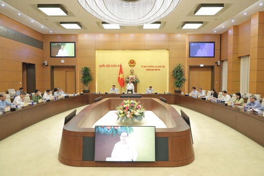 Chủ tịch Quốc hội Trần Thanh Mẫn chủ trì Phiên họp thứ 3 của Ủy ban dự thảo sửa đổi Hiến pháp