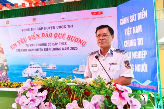 Bộ Tư lệnh vùng cảnh sát biển 4 đồng hành với ngư dân huyện Kiên Lương, tỉnh Kiên Giang