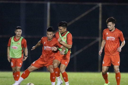 HLV Kim Sang Sik đặt niềm tin vào học trò trước trận đấu với Malaysia