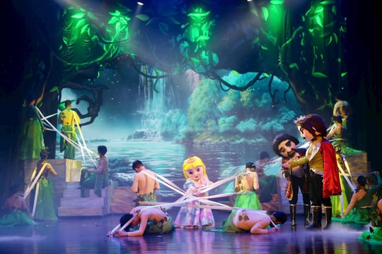 Hải Phòng ra mắt vở múa rối "Bầy chim thiên nga"