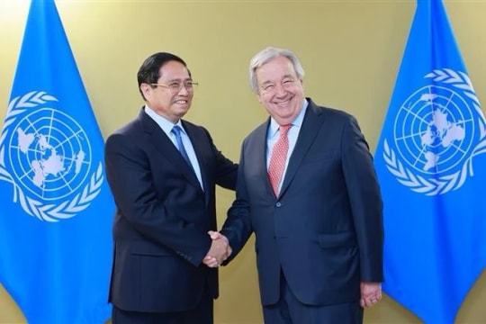 PM Pham Minh Chinh meets UN Secretary-General Antonio Guterres in Nice