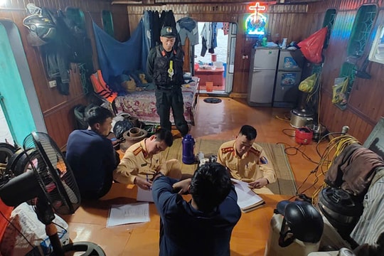 Bắt nhóm "cát tặc" khi đang cho phương tiện bơm cát lên dự án Eco Central Park