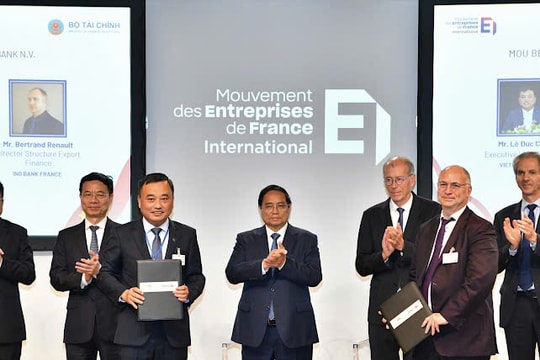 Vietnam Airlines “bắt tay” ngân hàng ING thúc đẩy các dự án chiến lược