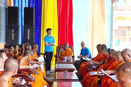 Sư sãi Khmer góp phần lan tỏa chính sách bảo hiểm xã hội