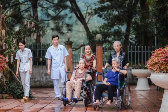 Nhà ở cho người cao tuổi - cơ hội đầu tư trong bối cảnh dân số "siêu già"