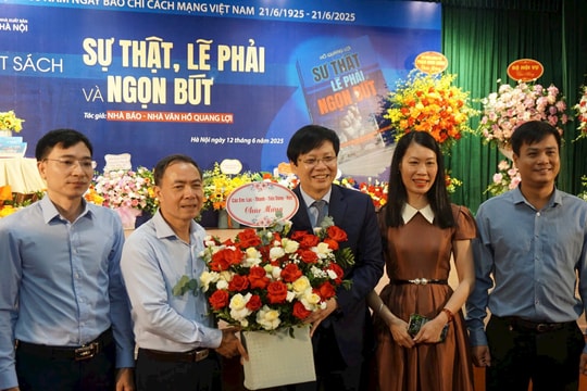 Nhà báo Hồ Quang Lợi ra mắt sách "Sự thật, lẽ phải và ngọn bút"