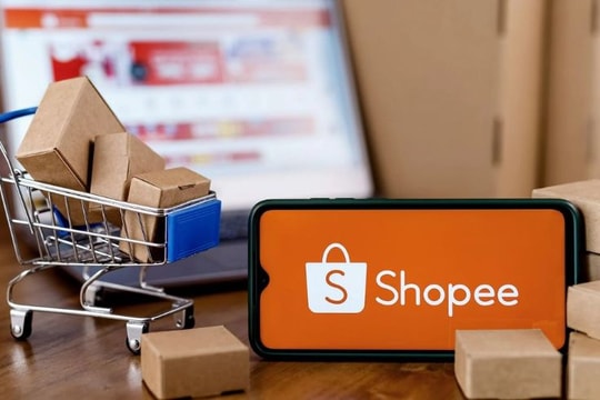 Người bán hàng trên Shopee sắp mất thêm 3.000 đồng tiền phí hạ tầng trên mỗi đơn hàng