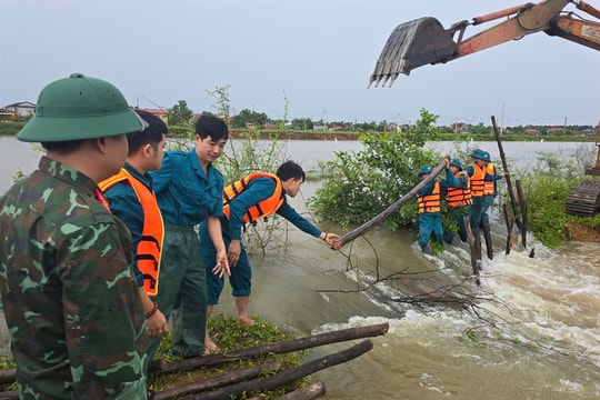 Huế huy động hỗ trợ nhân dân khắc phục bão số 1