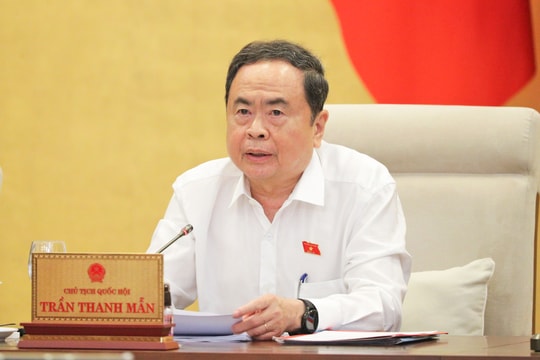 Ủy ban Thường vụ Quốc hội cho ý kiến về dự án Luật Đường sắt (sửa đổi)