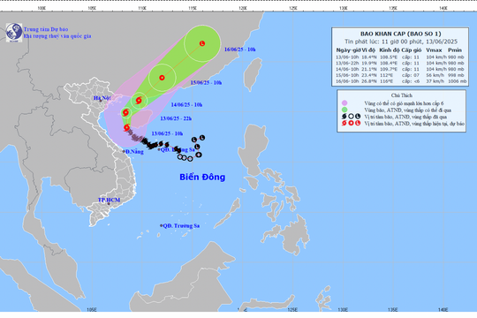 Tin bão mới nhất: Bão số 1 (Wutip) giật cấp 14, sát vịnh Bắc Bộ
