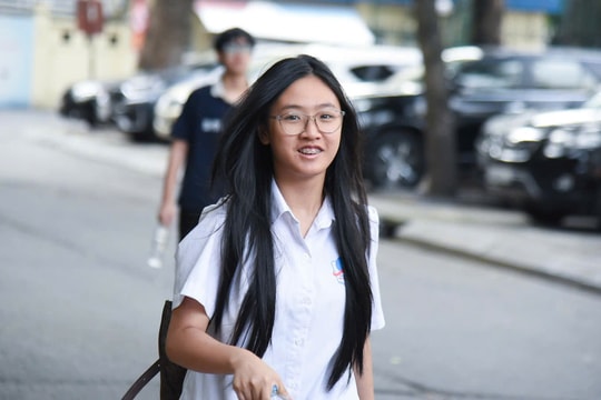 Căng thẳng “1 chọi 10” tuyển sinh vào lớp 10 Trường THCS và THPT Nguyễn Tất Thành