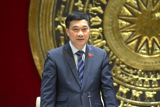 Phó Chủ tịch Quốc hội Vũ Hồng Thanh gặp mặt đại biểu Quốc hội tỉnh Bến Tre các khóa