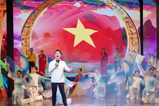 Chương trình nghệ thuật đặc biệt chào mừng 100 năm Ngày Báo chí cách mạng Việt Nam