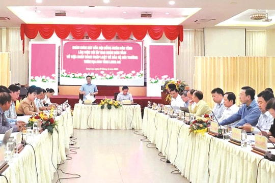 Thiết lập cơ chế giám sát cộng đồng để phát triển bền vững