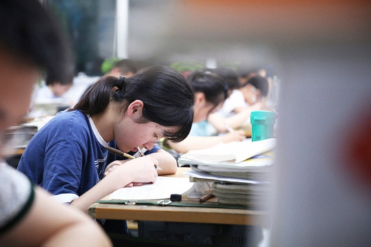 Bí quyết giảm căng thẳng mùa thi