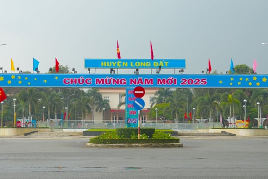 Huyện Long Đất đón hơn 1,37 triệu lượt khách, nhiều chỉ tiêu phát triển đạt kết quả ấn tượng