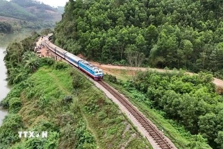 Lawmakers urge stronger incentives to boost railway sector
